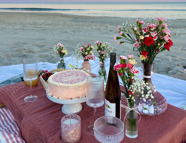 Birthdays for Surfer Girls in Panama
